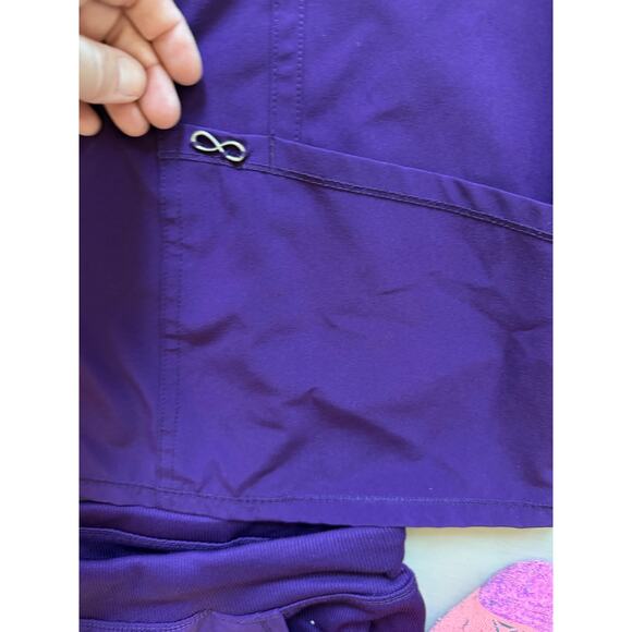 EUC Cherokee Infinity purple scrub set sz XL - Picture 6 of 10